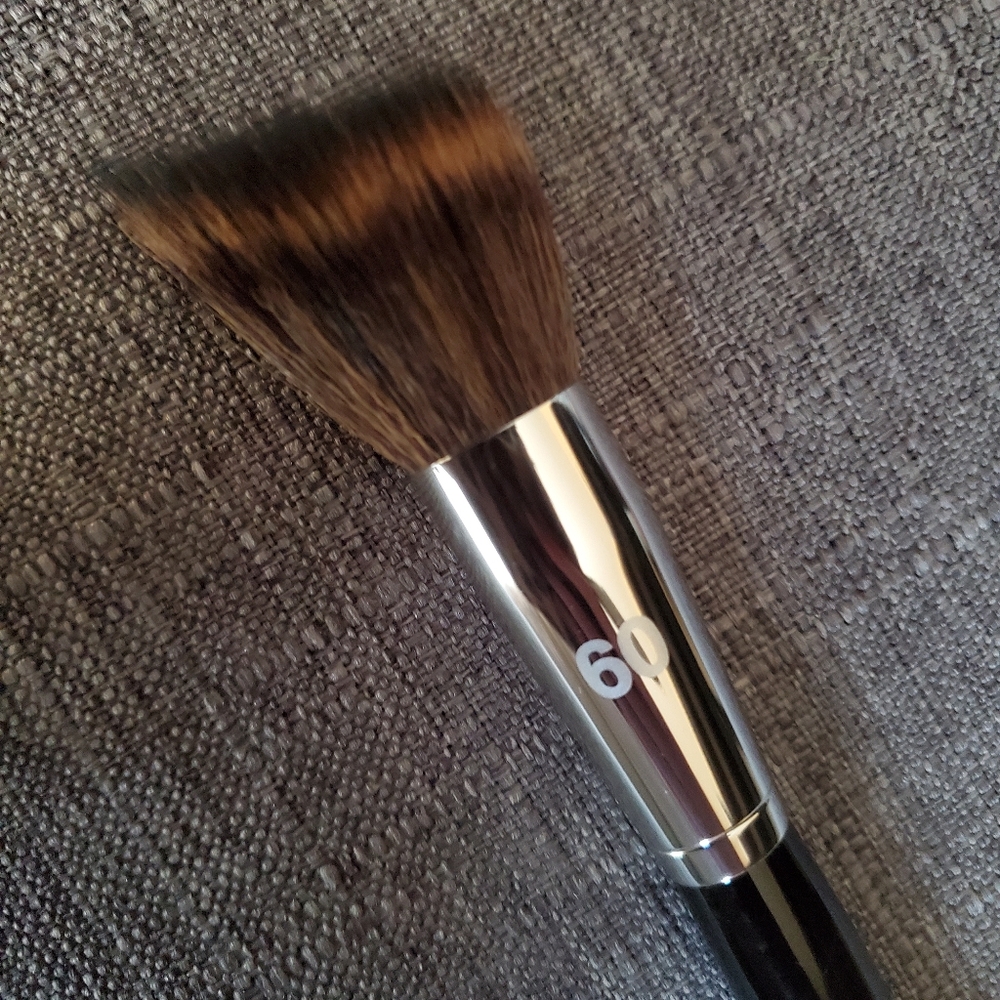 Sephora Collection Pro Angled Diffuser brush #60 - Picture 2 of 4